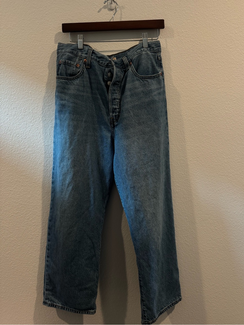 Levi’s Ribcage Straight Ankle Jeans